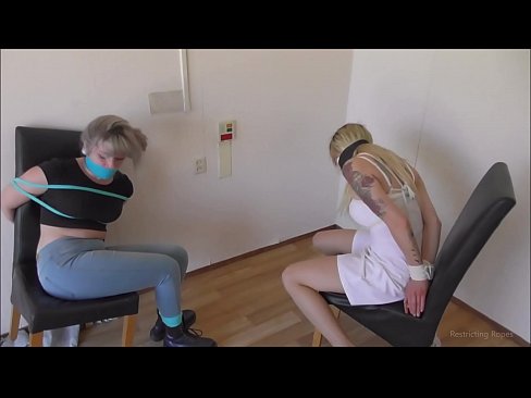 ❤️ Addicció / lligada i amordassada / damisela en angoixa ☑ Vídeo porno al ca.newsexxxx.ru